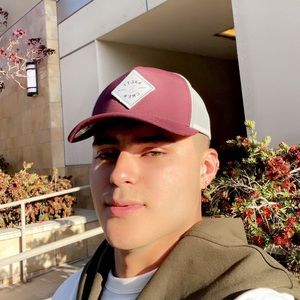 Meet your Posher, Fabián